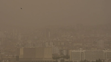 Türkiye çöl tozunun etkisi altında: 17 il için 'sarı' uyarı