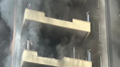 Antalya'da alev kapanında kalan işçiler kurtarıldı