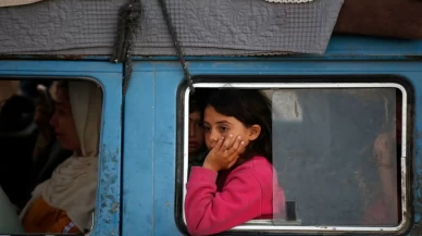 Gazze’de ateşkesin ikinci gününde Filistinlilerin dönüşü sürüyor