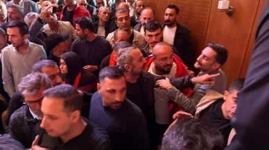 CHP İl Kongresi'nde yumruklar havada uçuştu