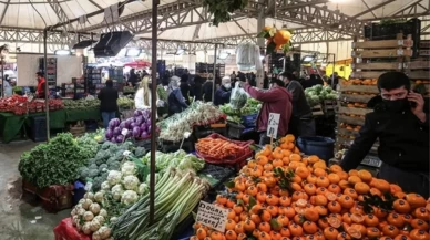 Mersin’de müşterisine kötü davranan pazarcıya 15 günlük tezgah kapatma cezası