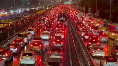 İstanbul'da trafik yoğunluğu yüzde 80'e çıktı