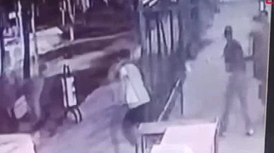 Adana’da parkta bıçaklı saldırıya uğrayan genç konuştu: Bizi bıçaklayan kişileri tanımıyoruz