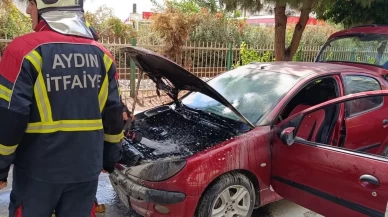 Aydın’da seyir halindeki otomobilde yangın: Motor kısmı küle döndü