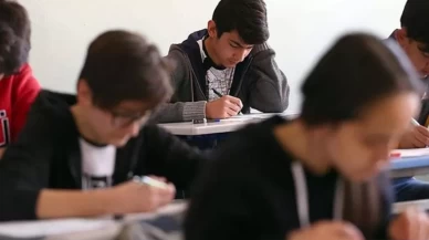 Liselere "Cuma namazı" ayarı! İstanbul İl Milli Eğitim Müdürlüğü talimat verdi