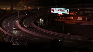 ABD’nin kalbinde Cumhuriyet coşkusu: Lincoln Tüneli’nde “Happy Republic Day Türkiye” mesajı