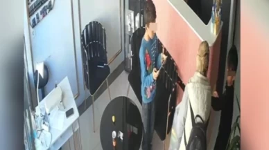 Hem hırsız hem arsız! Sultangazi’de hırsız kadın çocukları iterek kaçtı