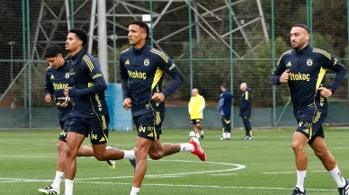 Fenerbahçe, günü iki antrenmanla tamamladı