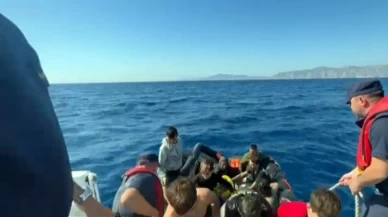 Yunan Sahil Güvenliği tarafından geri itilen 22 düzensiz göçmen kurtarıldı