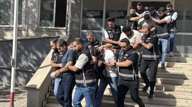 Diyarbakır merkezli 13 ilde silah ve mühimmat operasyonu: 19 tutuklama