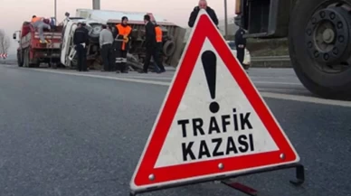 Uşak’ta tamir etmeye çalıştığı tırın altında kalan sürücü hayatını kaybetti