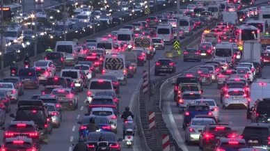 İstanbul'da akşam trafiği kabusa döndü
