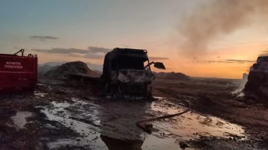 Saman balyası yüklü tır yandı, 25 ton balya kül oldu