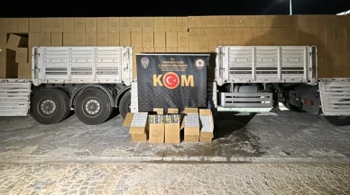 Kırşehir’de TIR’dan 980 koli kaçak makaron çıktı