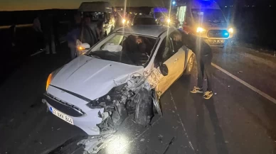 Batman'da iki araç kafa kafaya çarpıştı: 2 yaralı