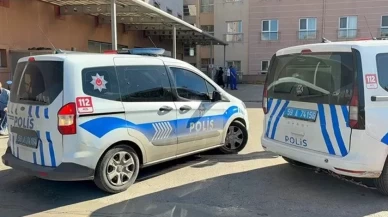 Cenaze evinde silahlar konuştu