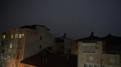 6.1'lik Sındırgı depremi Marmara'yı salladı! Valiliklerden peş peşe açıklama geldi