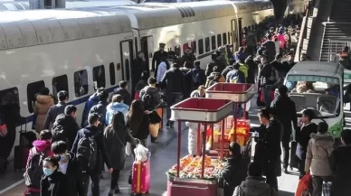 Çin'de demir yollarında günlük yolcu rekoru kırıldı