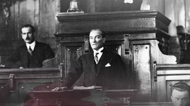 MHP’den Cumhuriyet Bayramı paylaşımı: “Efendiler! Yarın Cumhuriyeti ilan edeceğiz”