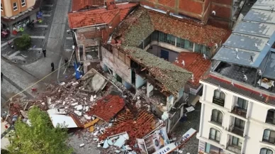 Balıkesir Sındırgı'daki depremin boyutu gün ağarınca ortaya çıktı