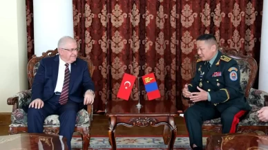 Bakan Güler, Moğolistanlı mevkidaşı Batlut ile görüştü