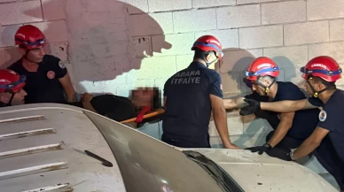 Adana'da feci kaza! Otomobil ile hafif ticari araç çarpıştı: 1 ölü, 1 yaralı