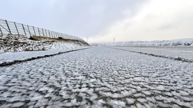Ardahan-Şavşat yolu kar altında! Yetkililer uyardı