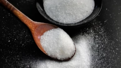 Cilde olan etkisiyle gençlik ışıltısı oluşturuyor