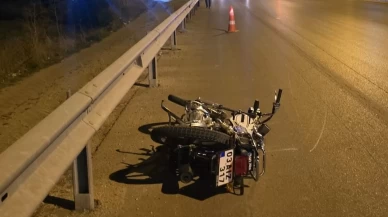 Afyonkarahisar’da otomobil ile motosiklet çarpıştı: 1 çocuk hayatını kaybetti, 2 yaralı