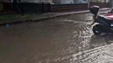 Çanakkale’de sağanak hayatı felç etti