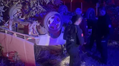 Erzincan’da polis kovalamacası: Kaçan otomobil takla atıp şarampole uçtu, 2 yaralı