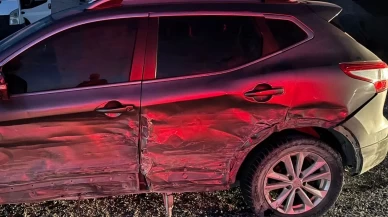 Van Gevaş’ta korkunç kaza: Lastiği patlayan otomobil cip ile çarpıştı