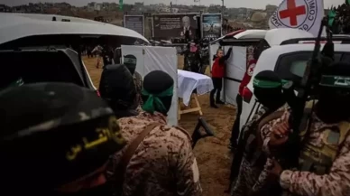 Hamas’tan son dakika açıklaması: Tüm canlı esir ve cenazeleri teslim ettik