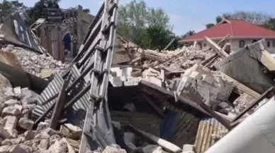 Filipinler’de 7.4 büyüklüğündeki depremde 7 kişi hayatını kaybetti