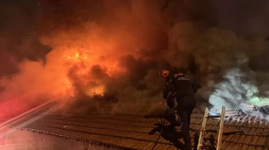 Bursa’da oto yedek parça dükkanında yangın