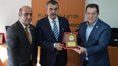 Bakan Tekin Doğu Anadolu Gazeteciler Cemiyeti'nde...