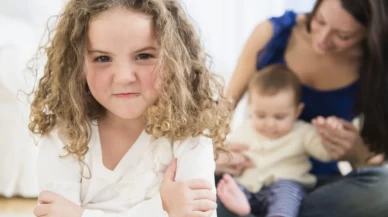 Peki bu kıskançlık nasıl yönetilir?