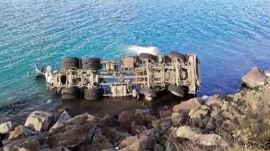 Elazığ’da beton mikseri göle uçtu: 1 yaralı