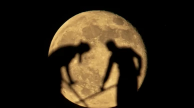 Dolunay, çiftçilerle kartpostallık kare oluşturdu