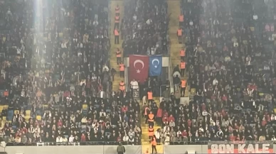 Gençlerbirliği taraftarlarından Doğu Türkistan’a destek