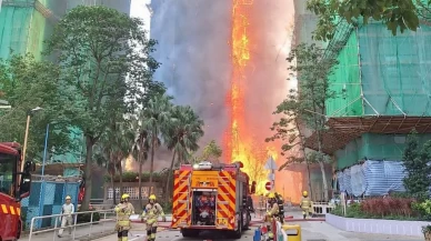 Hong Kong'da gökdelende yangın paniği: 13 ölü