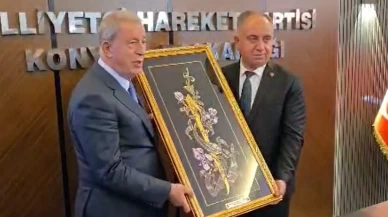 Hulusi Akar’dan MHP Konya İl Başkanlığı’na ziyaret: Cumhur İttifakı’nı her Türk vatandaşı desteklemeli