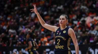 Sevgi Uzun, KBSL'de 1000. sayısına ulaştı