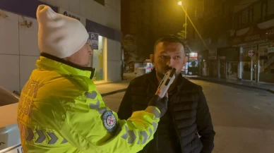 Kayseri’de polis kovalamacası: Ehliyeti alınan sürücü 6 gün sonra yine alkollü yakalandı!