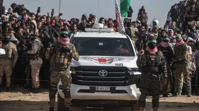 Hamas, 3 İsrailli esirin daha cenazesini teslim edecek