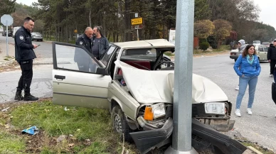 Eskişehir'de iki otomobil çarpıştı: 2 yaralı