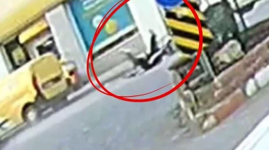 Denizli’de akılalmaz kaza: Kolla sinyal verdi, başka motosikletliye çarptırdı!