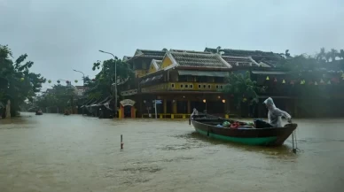 Vietnam'da sel ve heyelanlar nedeniyle yaşamını yitirenlerin sayısı 36'ya çıktı