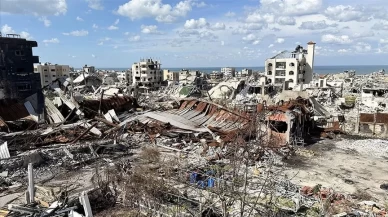 Katil İsrail, Gazze'deki "nadir eserleri" yok ederek Filistin kimliğini "kırıma" uğratıyor