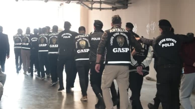 Sahte aşk tuzakları! Kadın profilleriyle binlerce liralık vurgun yaptılar